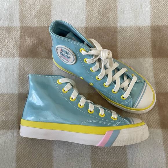 SIZE 6 Pro Keds Blue and Yellow Colorful High-Top Sneakers NWOT - Picture 1 of 10